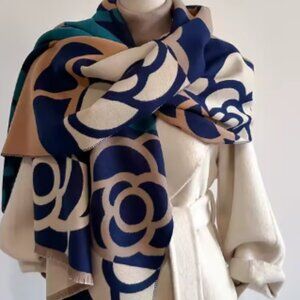 NWT 🧣 Elegant Floral Wrap Cashmere Scarf – Cozy & Chic! ✨